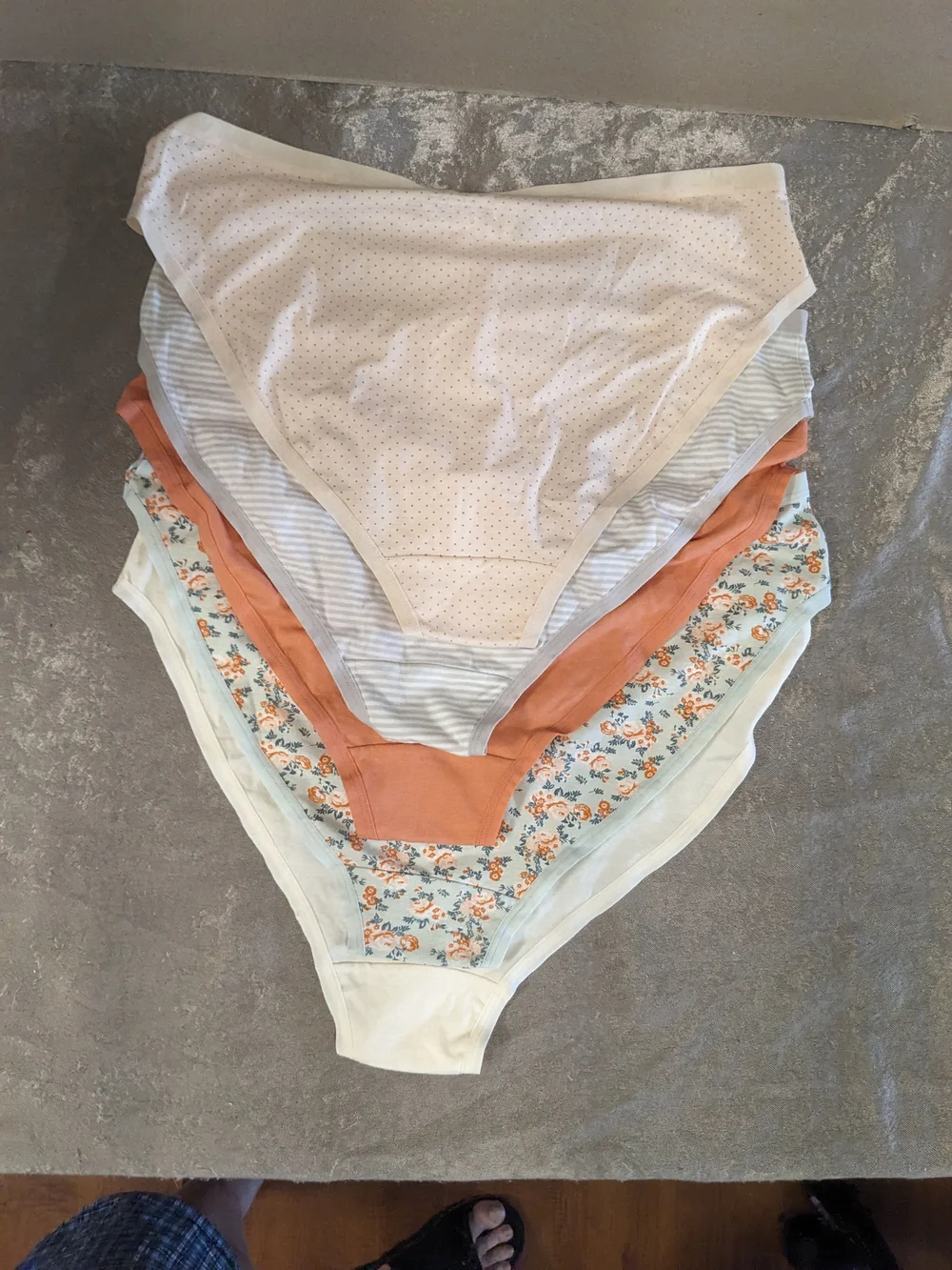 Serra Women's 5-Pack Tagless Brief Panties — Size XL